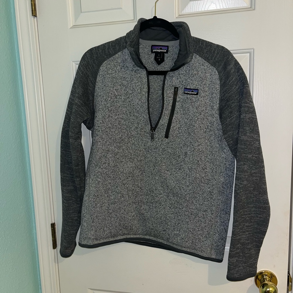 Men's grey Patagonia crewneck sweater
